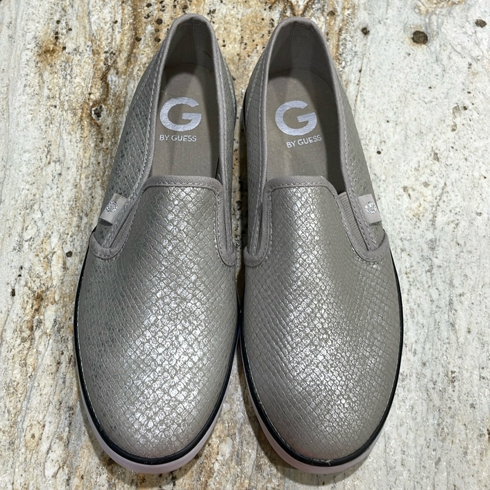 Guess Silver Metallic Snake Skin Shoes